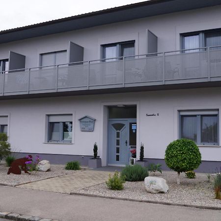 Gaestehaus Gisch Sandra Podersdorf am See Εξωτερικό φωτογραφία